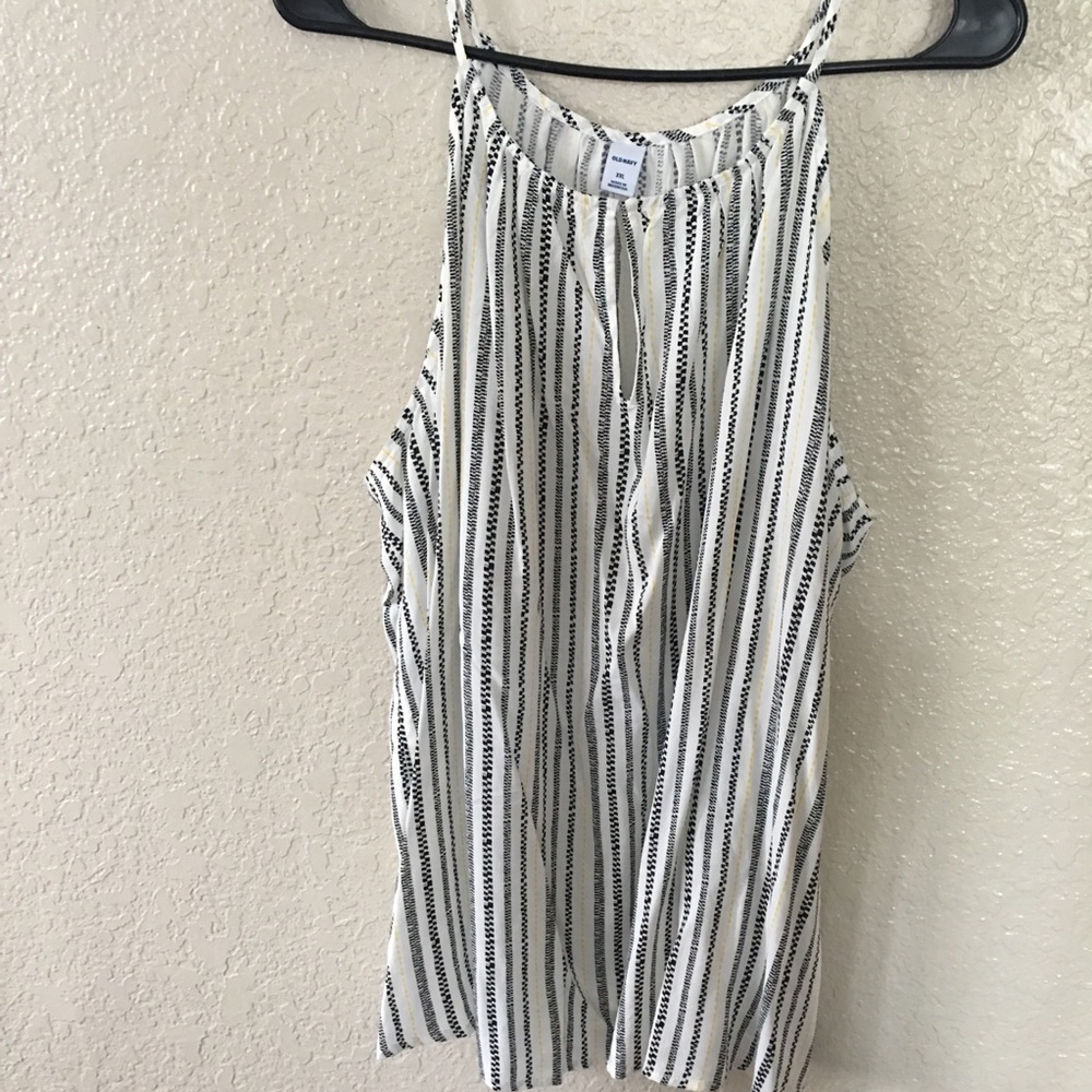 Old Navy Tee XXL
